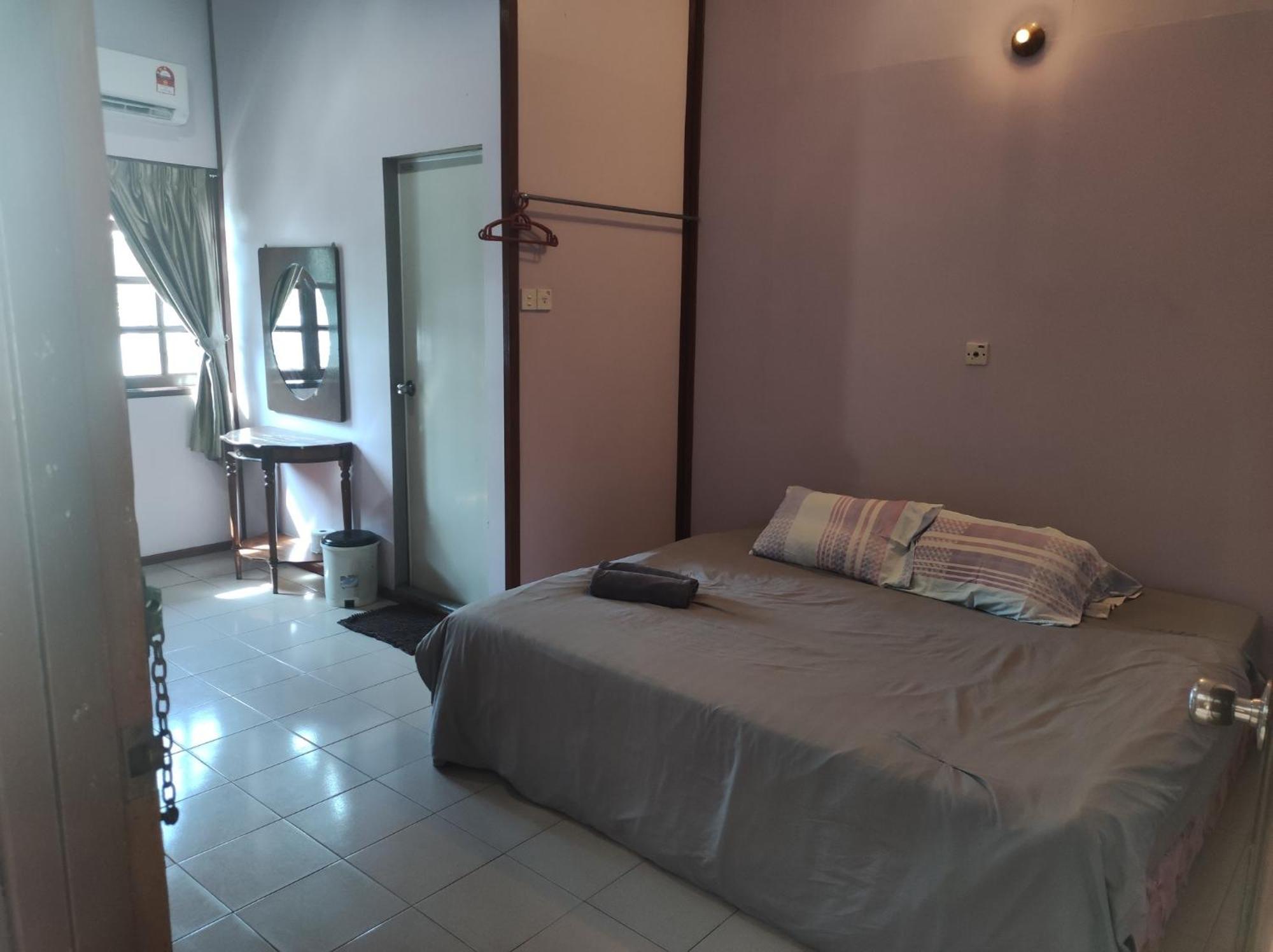 Horizon Inn 甘榜直落尼巴 外观 照片