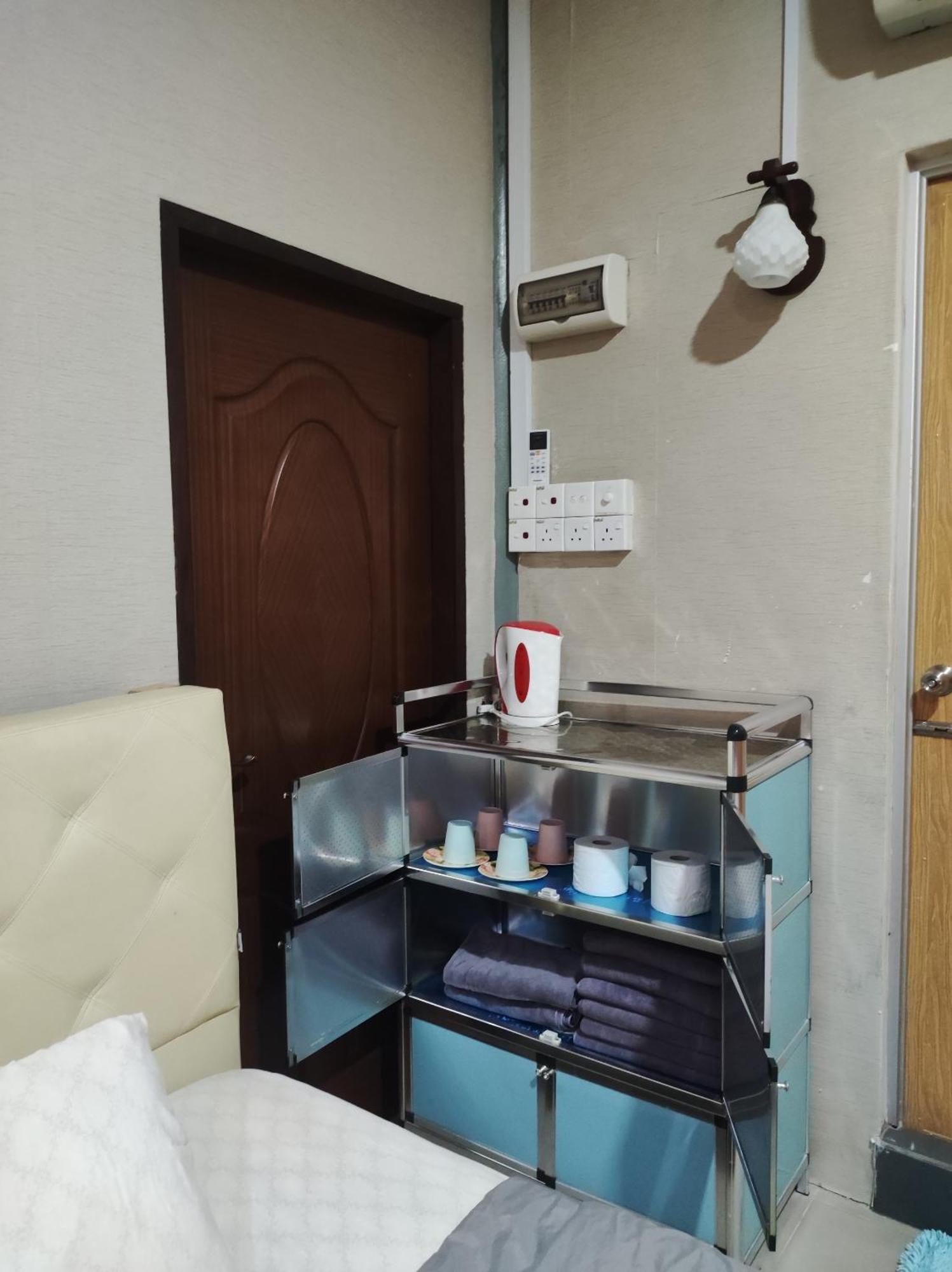 Horizon Inn 甘榜直落尼巴 外观 照片